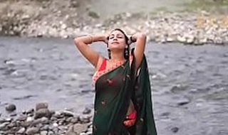 Desi Bhabi Sexy Hint - add me:  xxx t.me/dhamakaentry