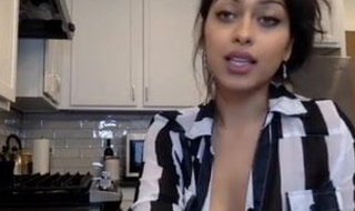 Indian girl does live cam show