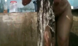 Indian neighbor’s crestfallen wife in the bath – hidden camera sex