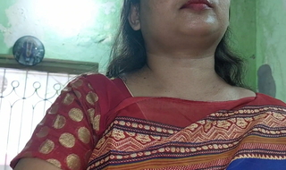 Indian Bhabhi has sex with stepbrother showing chest