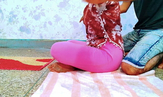 Soniya bhabhi ko yoga sikhane aya tha yoga teacher. Yoga sikhate huye bhabhi ki chudai kr di. Soniya bhabhi Hindi audio
