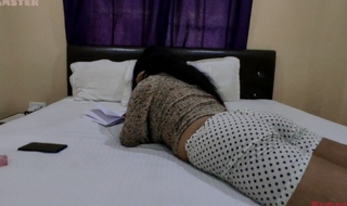 Indian College Girl SexyBitch Masturbating during her Study