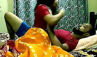 Indian hard-core hot sex! Cheating bhabhi secret sex with Banker ! Clear hindi audio