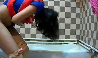 Gorgeous Indian girl peeing