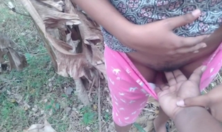 Sri Lankan Risky Outdoor Jungle Sex With Beautiful Girl