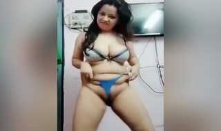 Today Exclusive-horny Desi Girl Record Nude Dance Video For Lover