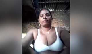 Today Exclusive-big Boob Desi Bhabhi Showing Her Boobs And Pussy Part