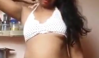 Tamil Aunty Mms - Full Saree Stripping Video