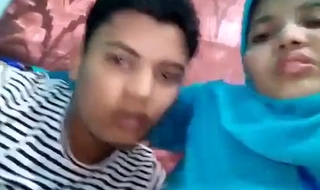 Bangladeshi College Follower groupie Sucks On Her Boobs