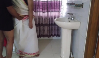 I Fucked The Police Hot Mam In The Station, While She Was Fixing The Saree - Huge Cum In Her Behind