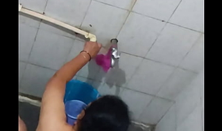 Spying on Indian aunty bathing part 2