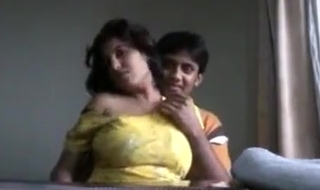 Big Boobs Mumbai Mba College Girl Leaked Mms Scandal Video