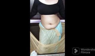 I m completely naked. I took off my saree during dance felt so much hot and horny