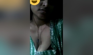 Today Exclusive- Sexy Desi Girl Showing Her Defoliated Body And Bathing On Video Call Part 1