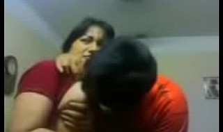 Amateur Indian coupler kiss sensually bank