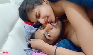 Hot Indian girlfriend fucked by swain exposed to her birthday with Hindi audio