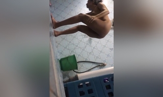 Today Exclusive- Lankan Wife Bathing Record By Hidden Cam