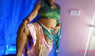 Sexy Hot Bhabhi Crosses Her Nude Rubbing Her Boobs And Fingering Her Pussy.
