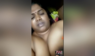 Today Exclusive-desi Bhabhi Shows Her Boobs On Vc