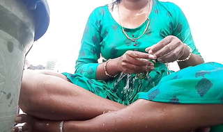 Tamil kujal hot aunty nude bathing Terrace