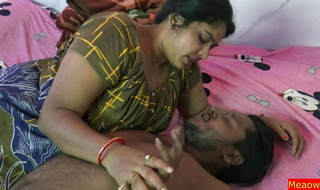 Village Bhabhi Sex! Beautiful Pussy Sex