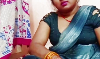 Mother-in-law had sex with her son-in-law when she wasn't at home indian desi mother in law ki chudai