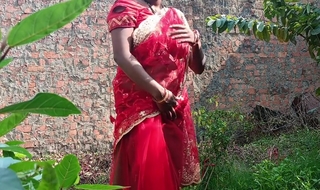 Newly Married Hawt Indian Bhabhi Outdoor Real Sex Video