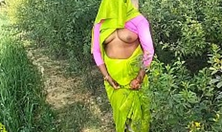 Indian Couple Injoy Alfresco Intercourse Roughly Village PORN IN HINDI