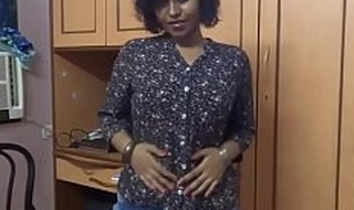 Big Irritant Mumbai College Girl Spanking Himself Fucking Her Tight Desi Pussy